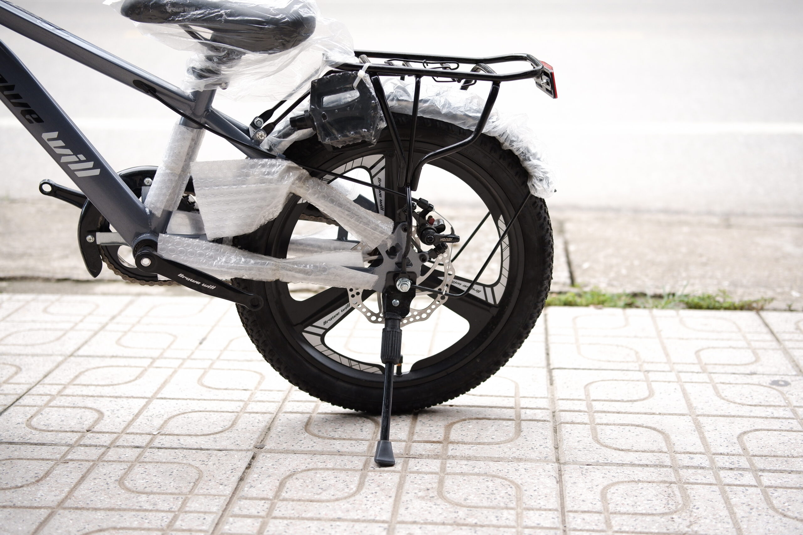 DSCF4057 Xe đạp địa hình bánh béo, phong cách thể thao cá tính - Ảnh 1